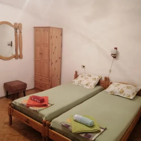 къща здравец - с осигурено паркомясто Casa de hóspedes 3*