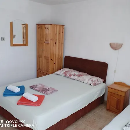 Casa de hóspedes къща здравец - с осигурено паркомясто 3*