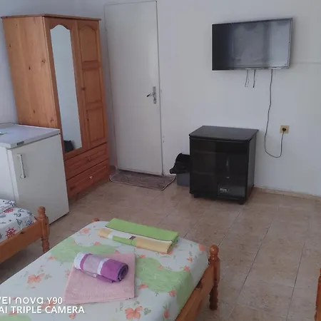 къща здравец - с осигурено паркомясто 3* プリモルスコ