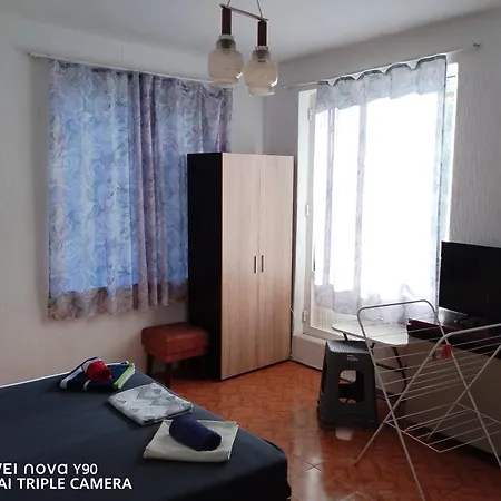 къща здравец - с осигурено паркомясто 3*