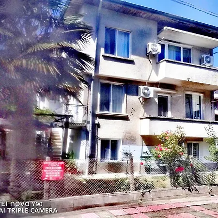 къща здравец - с осигурено паркомясто 3* プリモルスコ